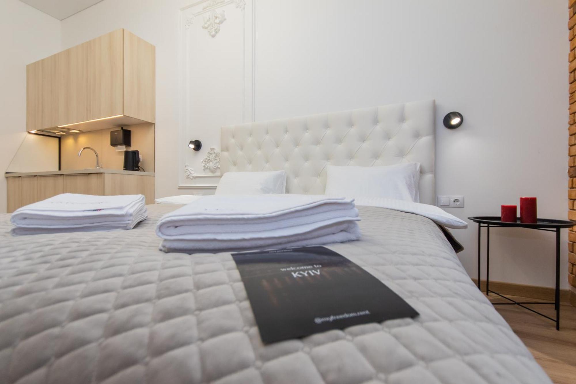 Myfreedom Lux Апартаменти Центр Вул Євгена Чикаленка 33 М Хрещатик Kiev Extérieur photo