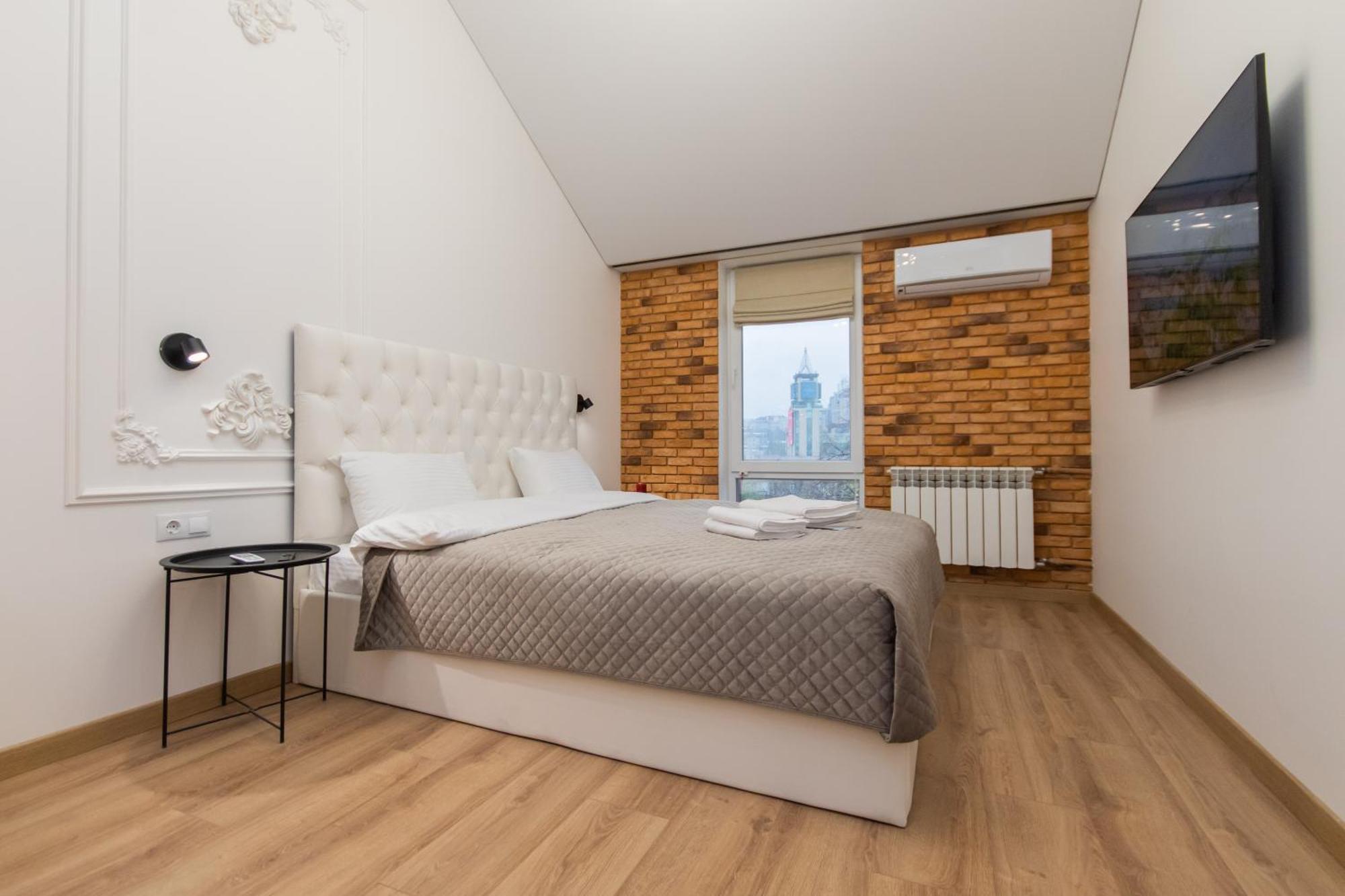 Myfreedom Lux Апартаменти Центр Вул Євгена Чикаленка 33 М Хрещатик Kiev Extérieur photo