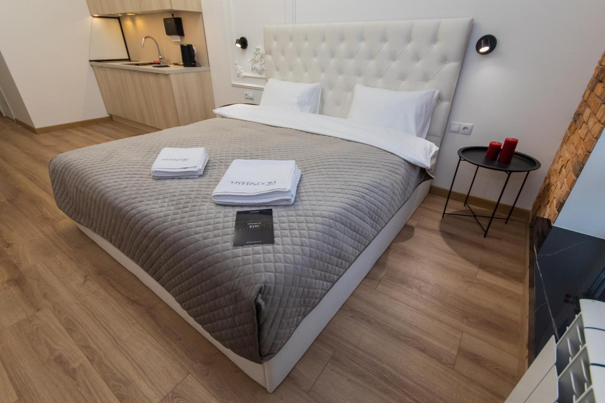 Myfreedom Lux Апартаменти Центр Вул Євгена Чикаленка 33 М Хрещатик Kiev Extérieur photo